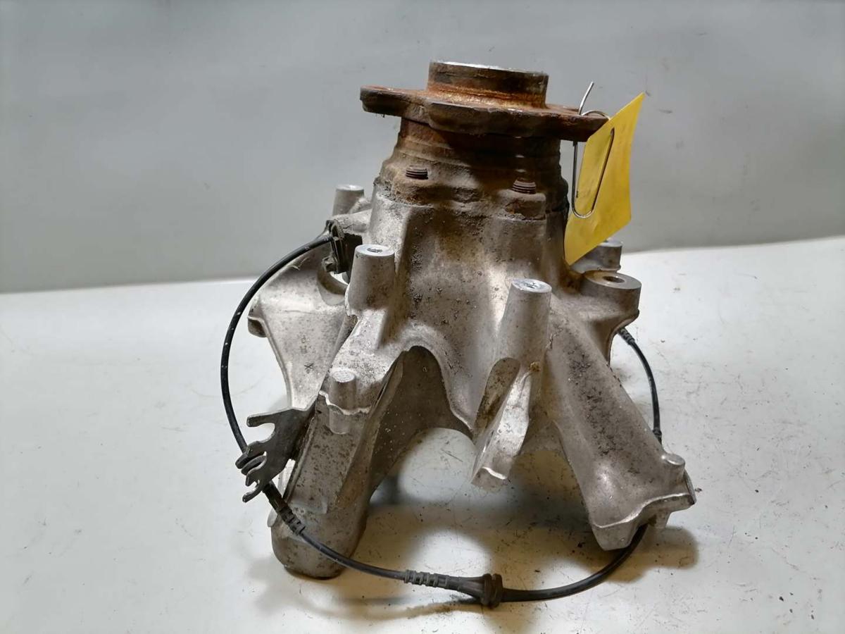 BMW 7er G70 original Achsschenkel Radlagergeh&auml;use hinten links 4,4 400KW Bj.2022